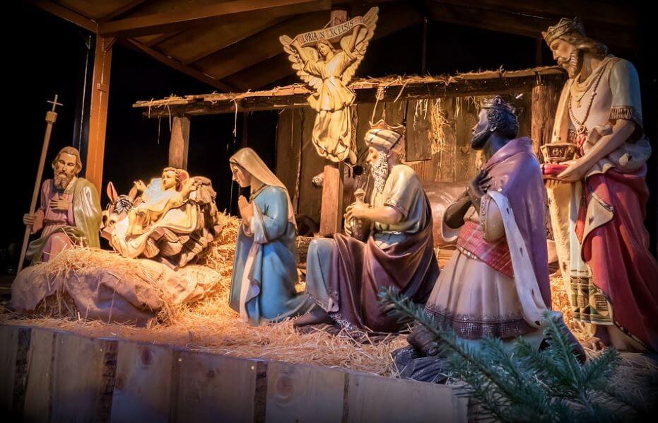 10 .pictures of Jesus at Christmas (1)